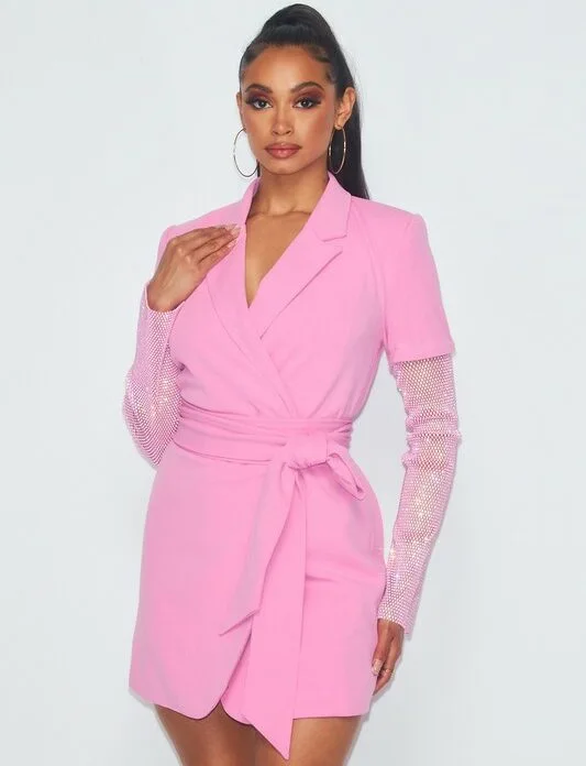 Vestido Blazer barbie con mangas de strass — fotografía 1